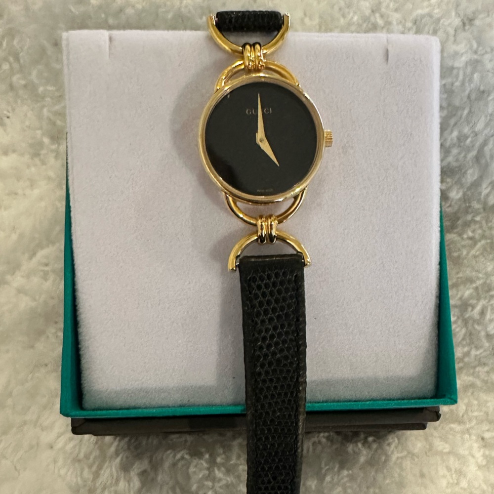 Vintage Ladies Gucci Watch